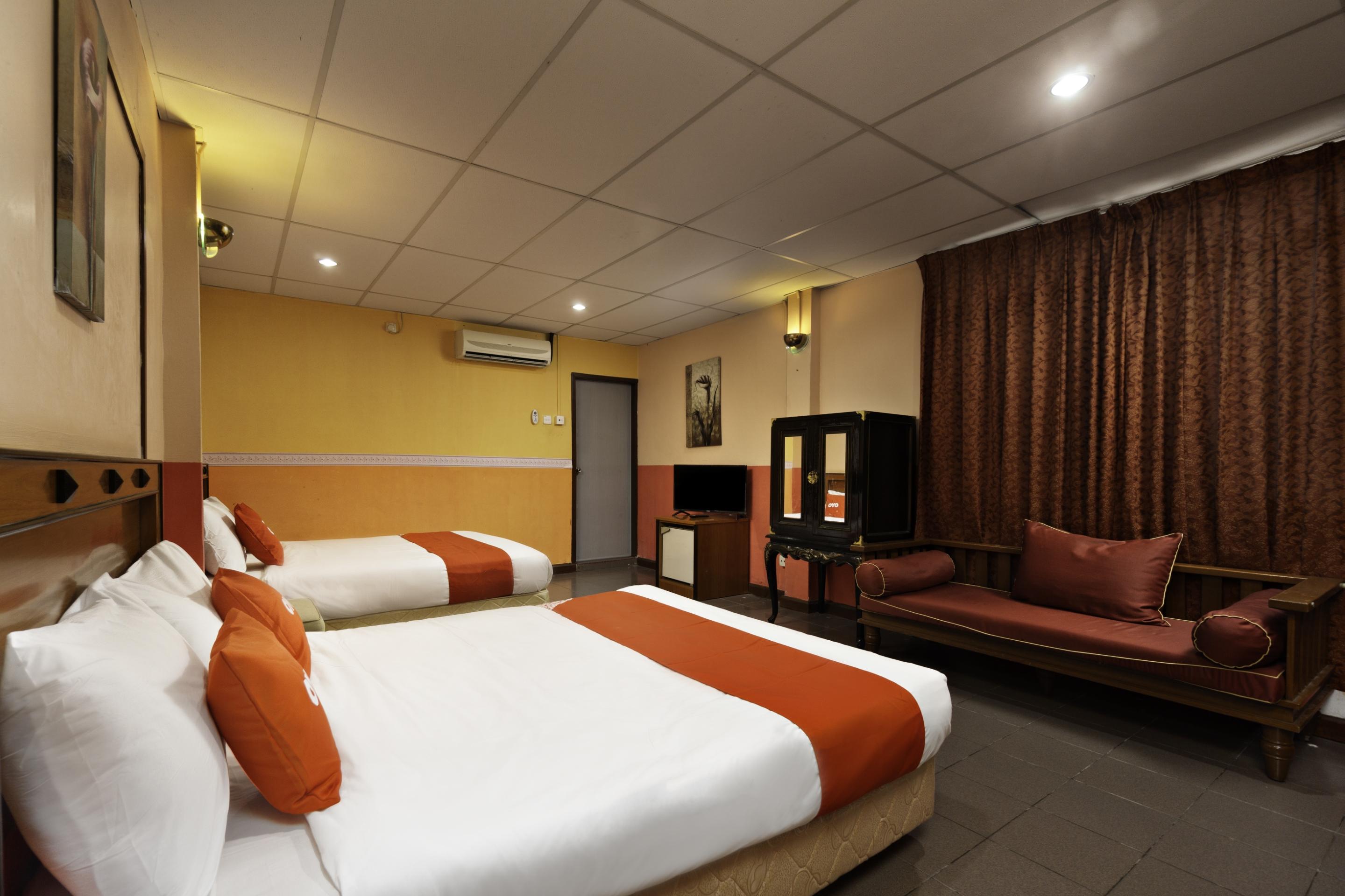 Hotel Dj Palace Lumut Exterior photo