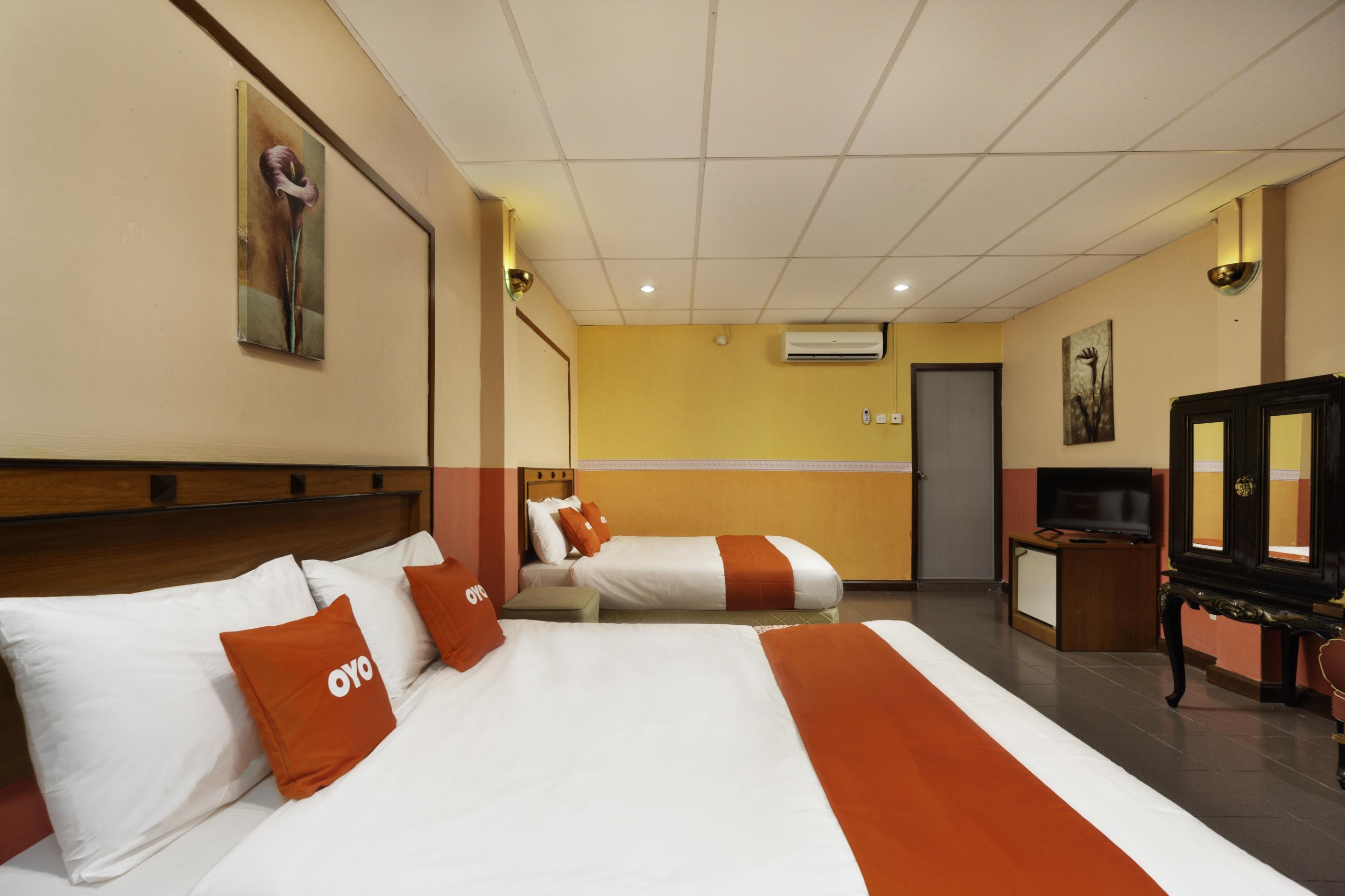 Hotel Dj Palace Lumut Exterior photo