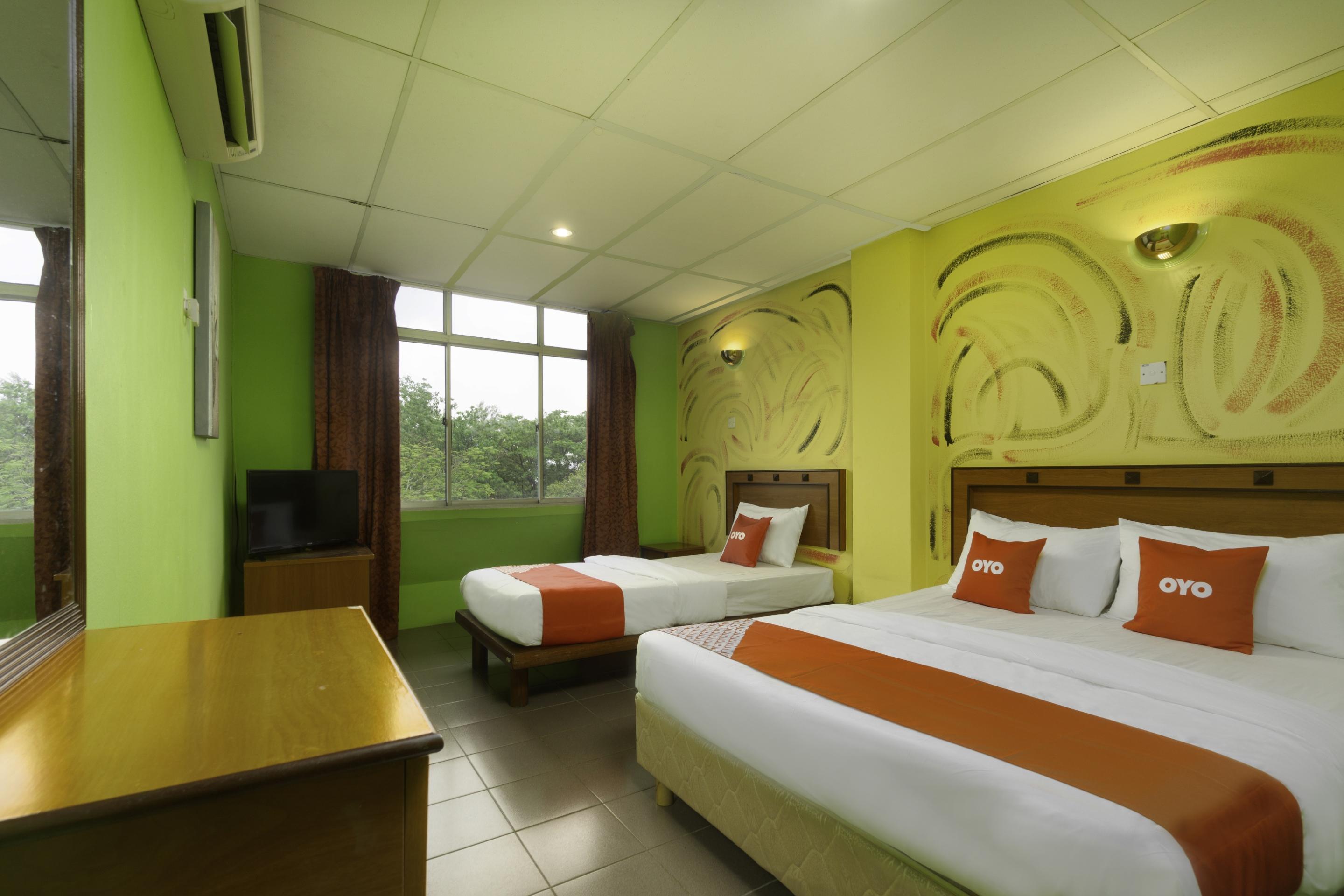 Hotel Dj Palace Lumut Exterior photo