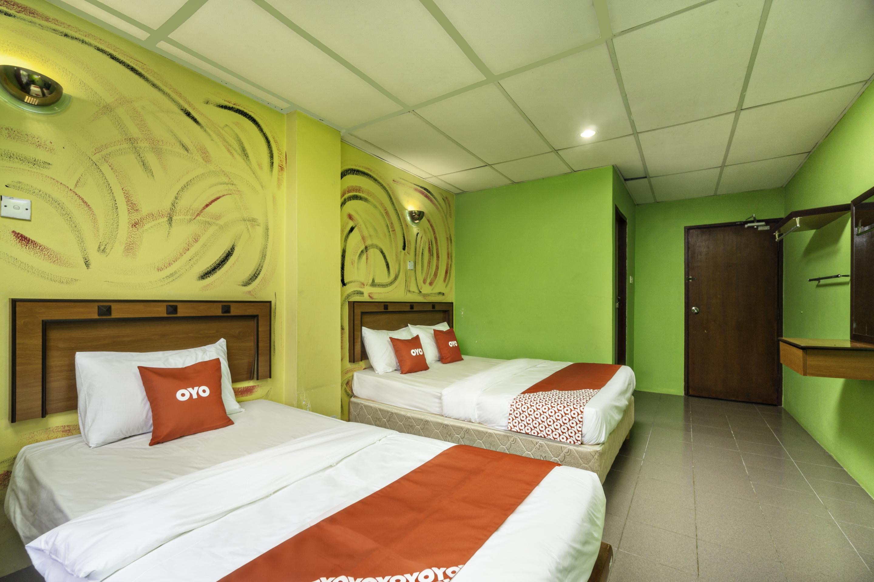 Hotel Dj Palace Lumut Exterior photo