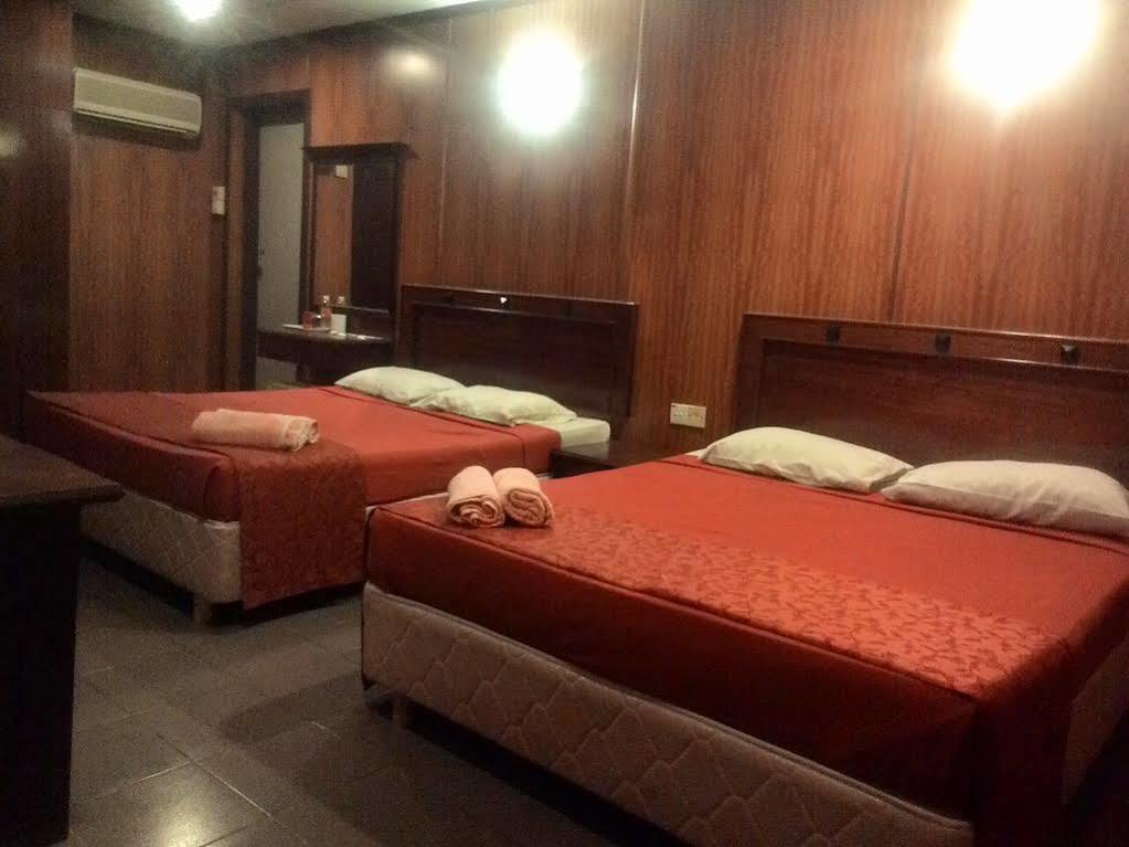 Hotel Dj Palace Lumut Exterior photo
